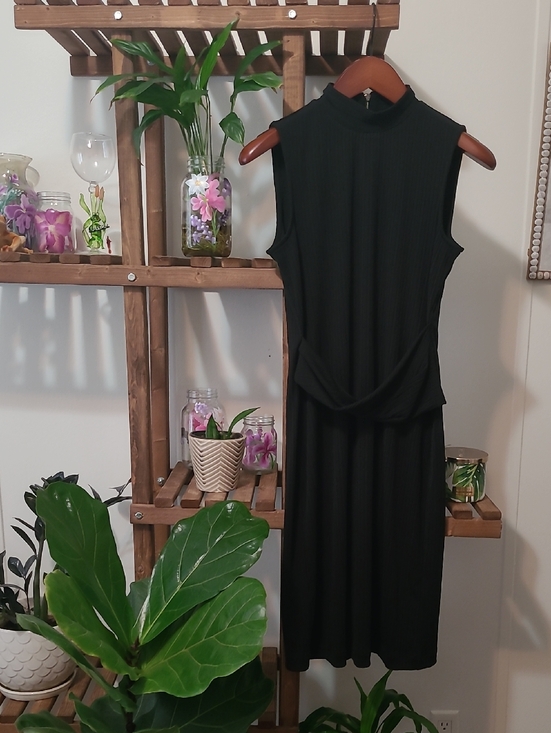 Dresses & Skirts - Little Black Dress!